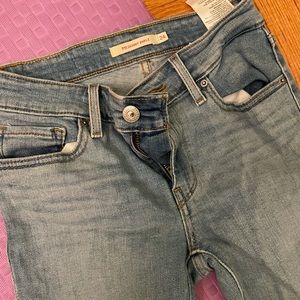 Levi skinny jeans